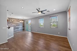 3064 E Dunbar Dr, Phoenix, AZ 85042 - Photo 9