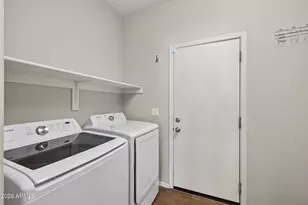 3064 E Dunbar Dr, Phoenix, AZ 85042 - Photo 23