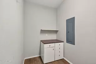 3064 E Dunbar Dr, Phoenix, AZ 85042 - Photo 21