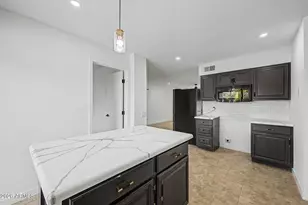 9715 W Desert Hills Dr, Sun City, AZ 85351 - Photo 11