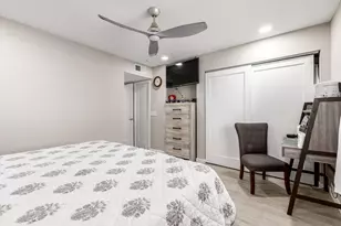 19226 N Signal Butte Cir, Sun City, AZ 85373 - Photo 15