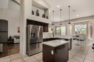 7762 E Russell Cir, Mesa, AZ 85207 - Photo 17