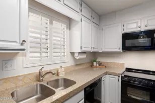 4630 N 68th St, Scottsdale, AZ 85251 - Photo 9