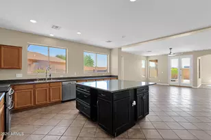 11555 W Virginia Ave, Avondale, AZ 85392 - Photo 9