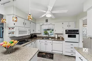 6647 E Dallas St, Mesa, AZ 85205 - Photo 5