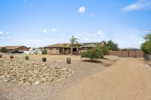 9934 E Twin Spurs Ln, Florence, AZ 85132 - Photo 17