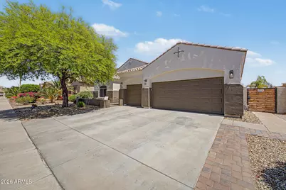 15611 N 176th Lane, Surprise, AZ 85388 - Photo 9