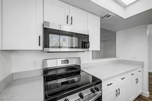 850 S River Dr, Tempe, AZ 85281 - Photo 17