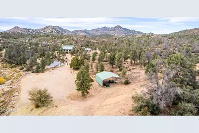 18250 S Backwoods Trail, Peeples Valley, AZ 86332 - Photo 11