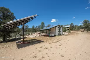 18250 S Backwoods Trail, Peeples Valley, AZ 86332 - Photo 63