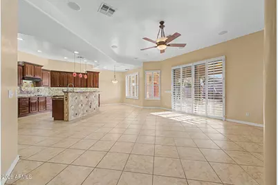 24414 N 43rd Drive, Glendale, AZ 85310 - Photo 17