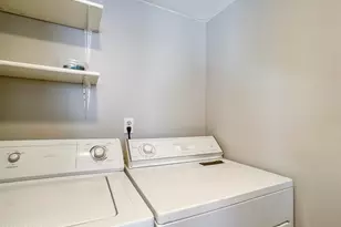1026 E Bendix Dr, Tempe, AZ 85283 - Photo 31