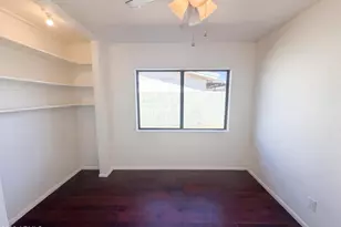 2326 W Paradise Dr, Phoenix, AZ 85029 - Photo 7