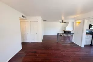 2326 W Paradise Dr, Phoenix, AZ 85029 - Photo 3
