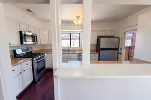 2326 W Paradise Dr, Phoenix, AZ 85029 - Photo 13