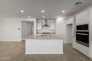 17269 W Saguaro Vis Dr, Surprise, AZ 85387 - Photo 5