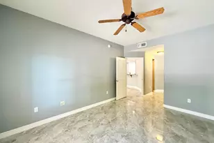 5450 E Deer Valley Dr, Phoenix, AZ 85054 - Photo 9