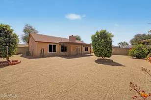 6138 W Paradise Ln, Glendale, AZ 85306 - Photo 25