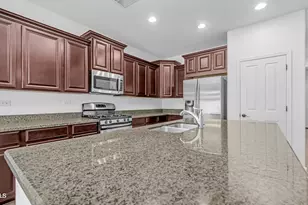 1682 N 144th Dr, Goodyear, AZ 85395 - Photo 9
