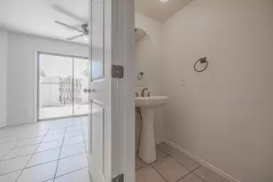 7801 N 44th Dr, Glendale, AZ 85301 - Photo 9