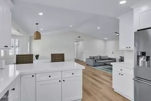 21406 S Greenfield Rd, Gilbert, AZ 85298 - Photo 11