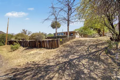 33541 S Mountain View Road, Black Canyon City, AZ 85324 - Photo 31
