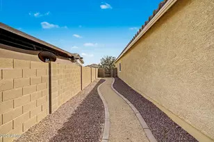 21248 W Palm Ln, Buckeye, AZ 85396 - Photo 27