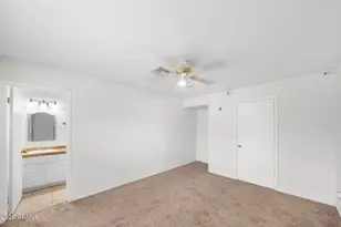 10049 N 47th Ave, Glendale, AZ 85302 - Photo 13