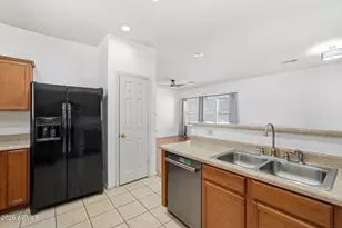 9590 N 81st Dr, Peoria, AZ 85345 - Photo 19
