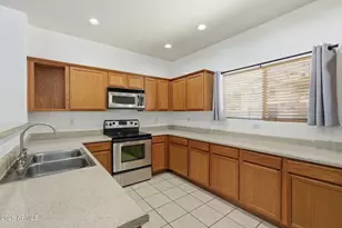 9590 N 81st Dr, Peoria, AZ 85345 - Photo 17