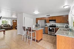 7130 W Flower St, Phoenix, AZ 85033 - Photo 7