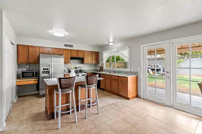 7130 W Flower Street, Phoenix, AZ 85033 - Photo 9
