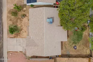 7130 W Flower St, Phoenix, AZ 85033 - Photo 15