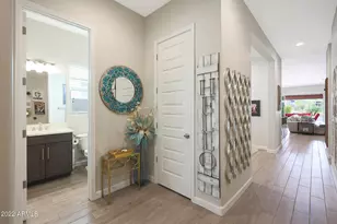 18233 N 66th Way, Phoenix, AZ 85054 - Photo 3
