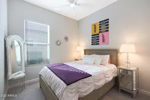 18233 N 66th Way, Phoenix, AZ 85054 - Photo 15