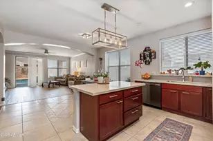 9519 N 84th Ave, Peoria, AZ 85345 - Photo 11