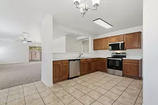 3316 S 80th Dr, Phoenix, AZ 85043 - Photo 7
