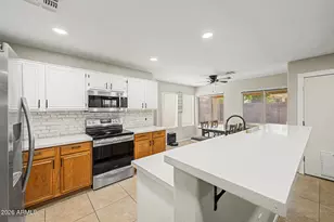 22018 N 73rd Ln, Glendale, AZ 85310 - Photo 13