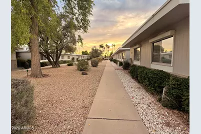 13817 N 109th Avenue, Sun City, AZ 85351 - Photo 23
