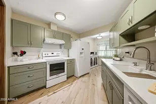 13817 N 109th Ave, Sun City, AZ 85351 - Photo 7
