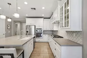 8963 W Seldon Ln, Peoria, AZ 85345 - Photo 11