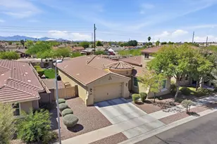 8963 W Seldon Ln, Peoria, AZ 85345 - Photo 7