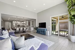 8963 W Seldon Ln, Peoria, AZ 85345 - Photo 19