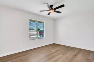 4915 W Shangri La Rd, Glendale, AZ 85304 - Photo 45