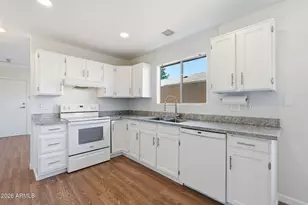 630 E Jensen St, Mesa, AZ 85203 - Photo 3