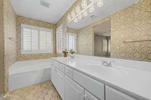 25236 N 40th Ave, Phoenix, AZ 85083 - Photo 19