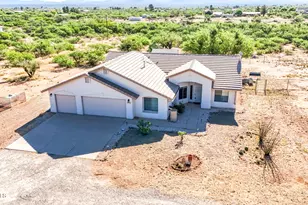 5823 S Moson Rd, Hereford, AZ 85615 - Photo 3