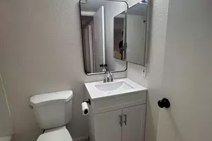 2690 N 43rd Ave, Phoenix, AZ 85009 - Photo 17