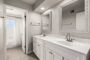 6724 N 58th Pl, Paradise Valley, AZ 85253 - Photo 17