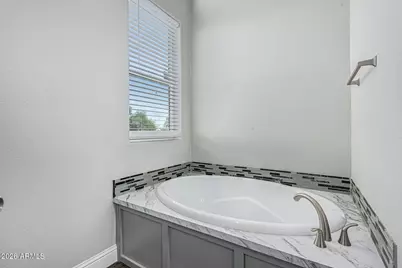 32567 W Santa Cruz Avenue, Maricopa, AZ 85138 - Photo 17